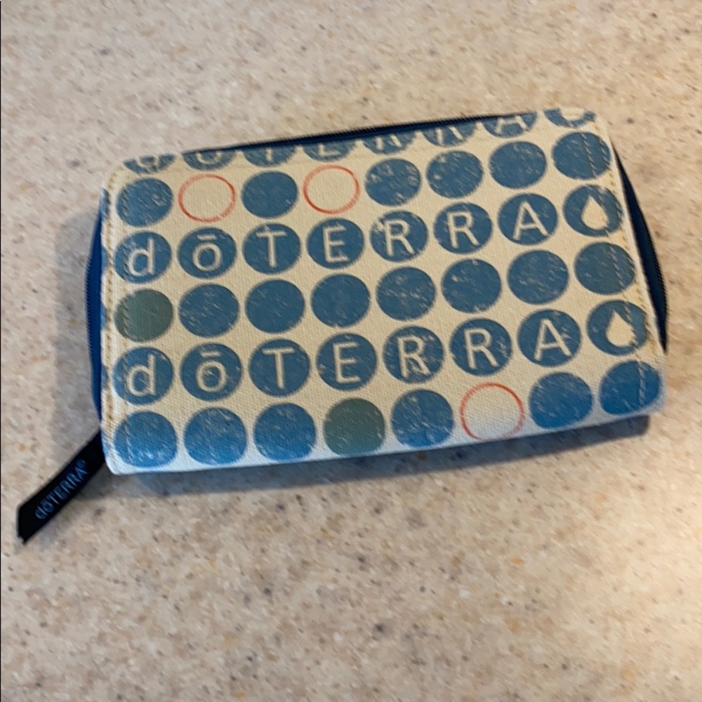 New dōterra oil organizer